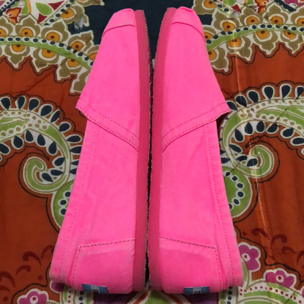 Toms - Picture 4 of 7